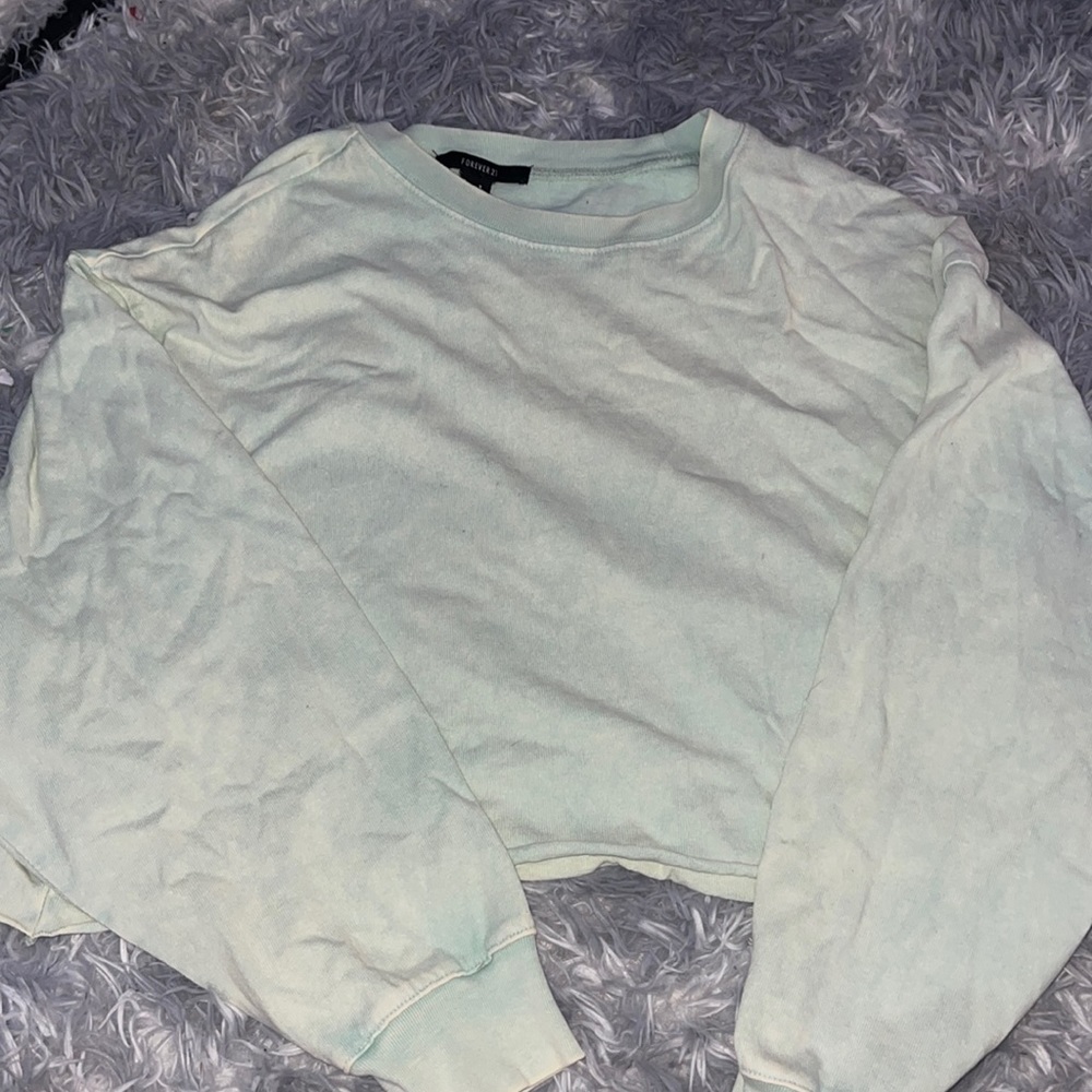 Light green cropped long sleeve